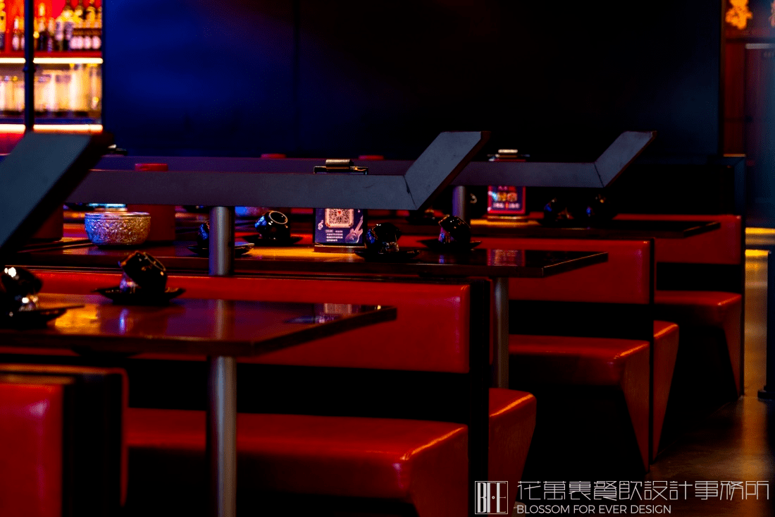 【燒蠔幫】燒烤店餐飲空間設(shè)計(jì)案例 20