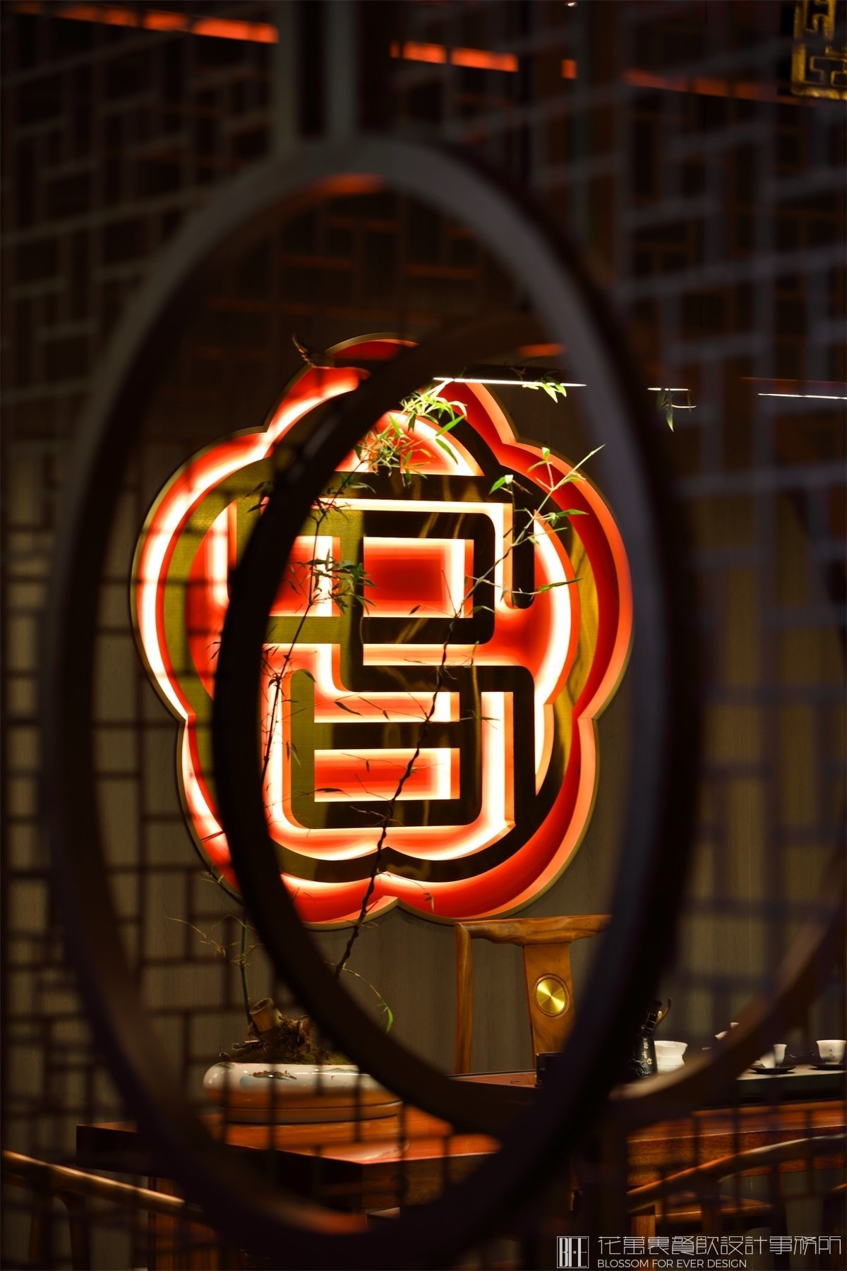 【客家皇子】中餐餐飲全案策劃設計案例 空間設計圖8